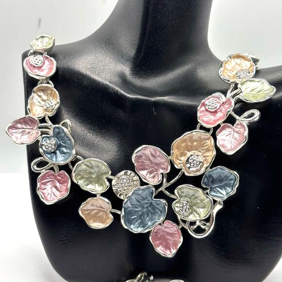 Y2K Pink & Silver Leaf Necklace - Picture 1 of 3